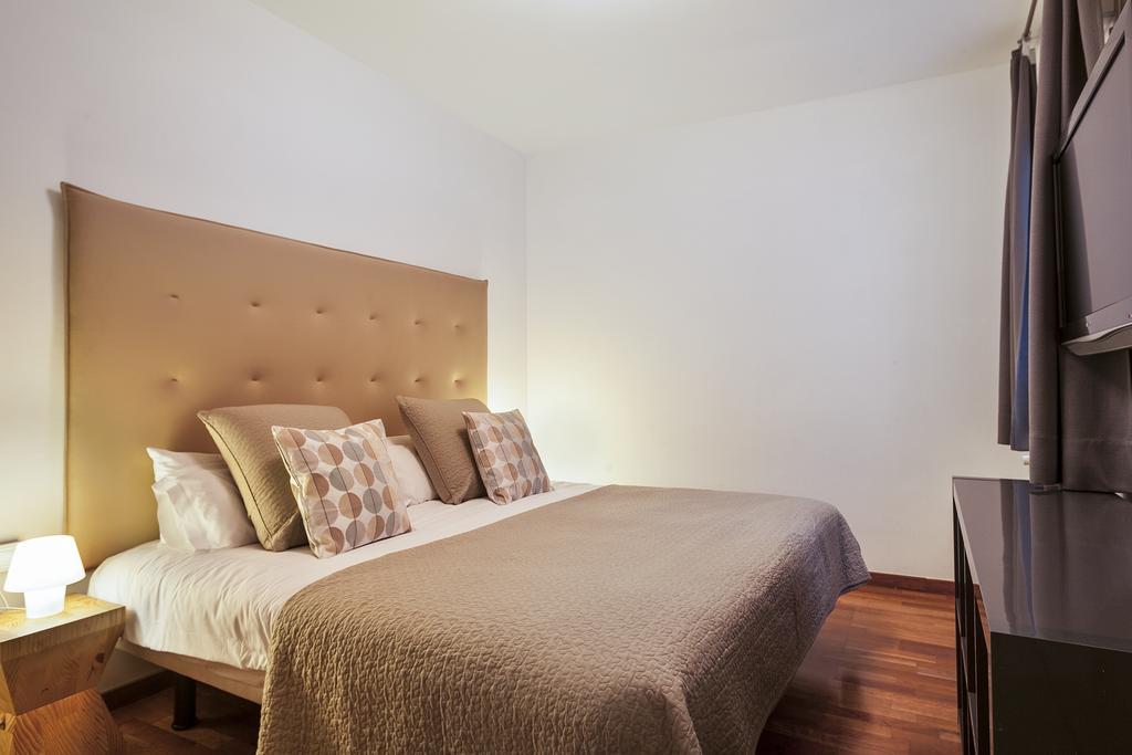 Canela Homes Barcelona Universitat Room photo