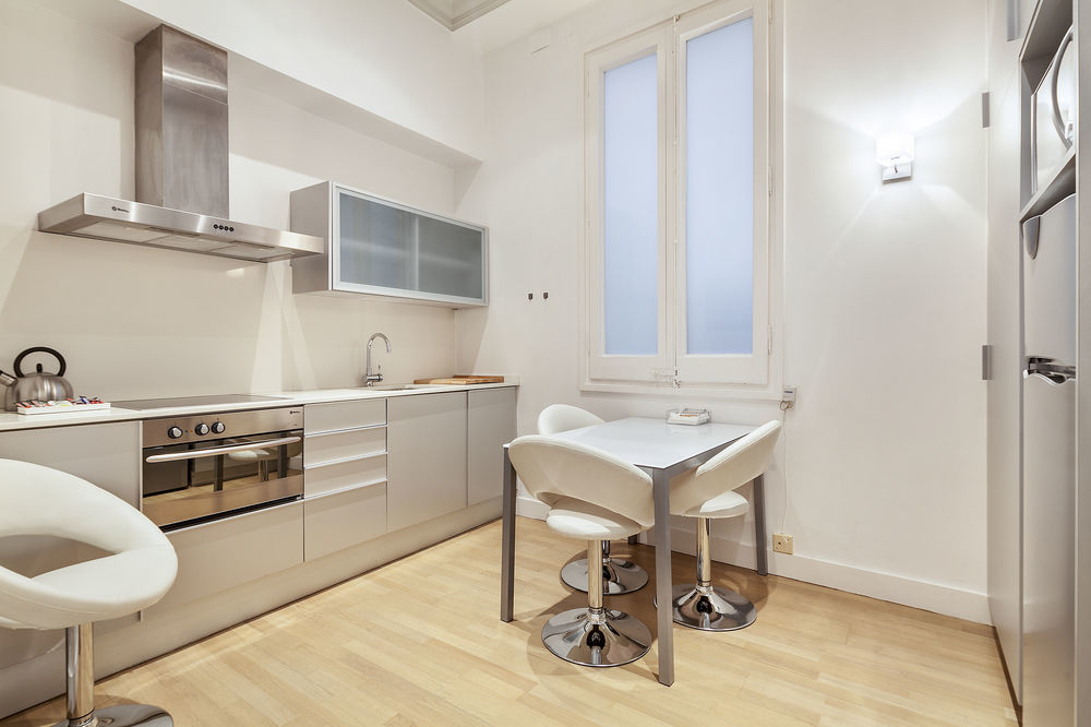 Canela Homes Barcelona Universitat Exterior photo
